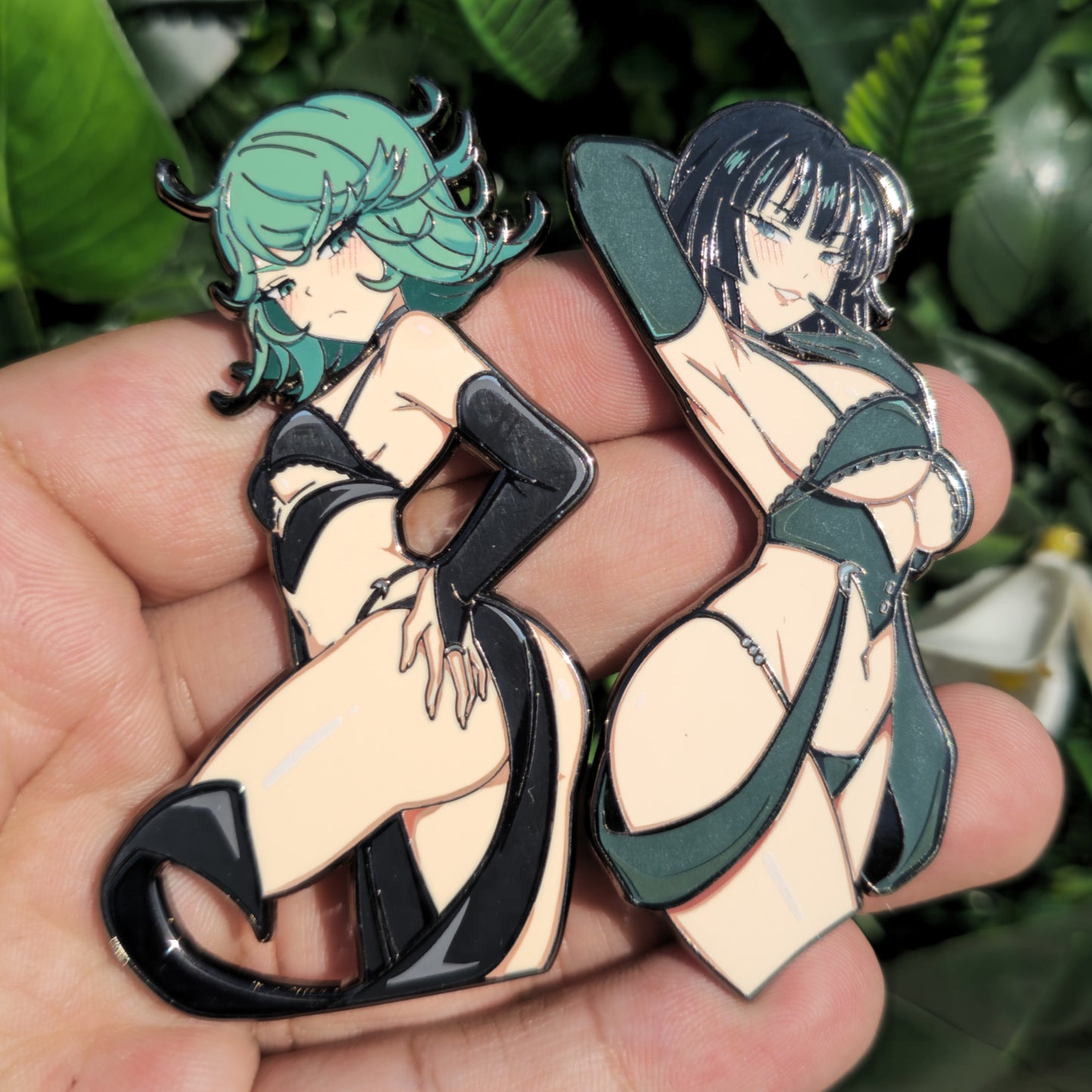 In hands: csm sistas