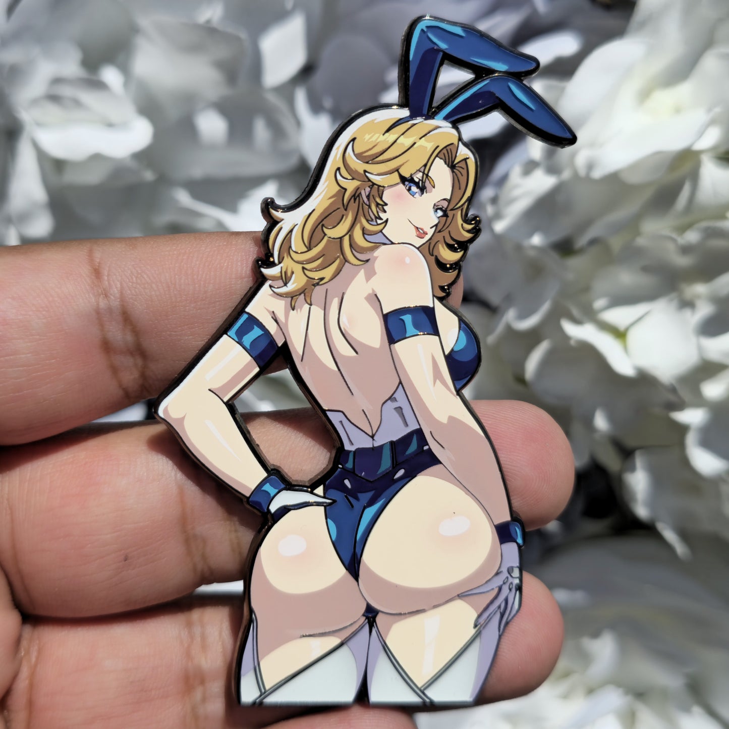 In Hands: Sue Bunny