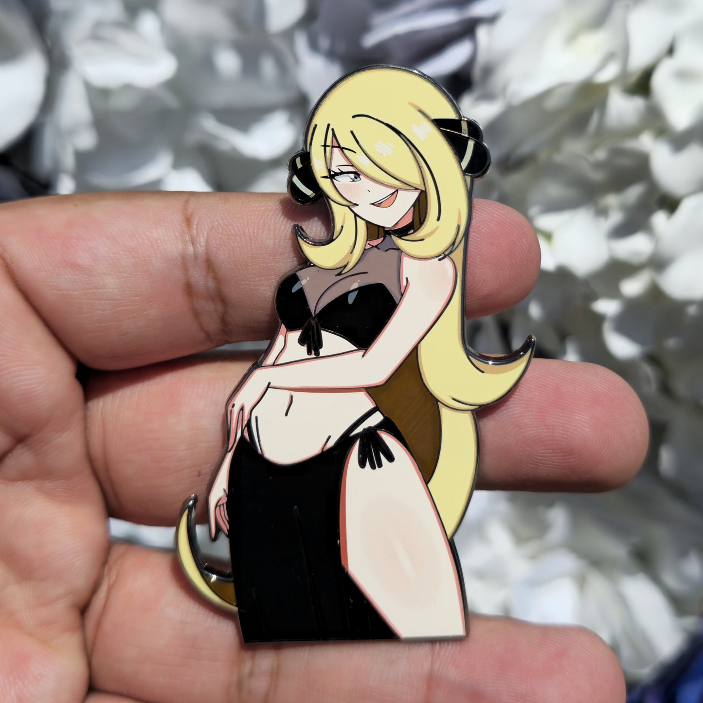 In Hands: Beach Cyn