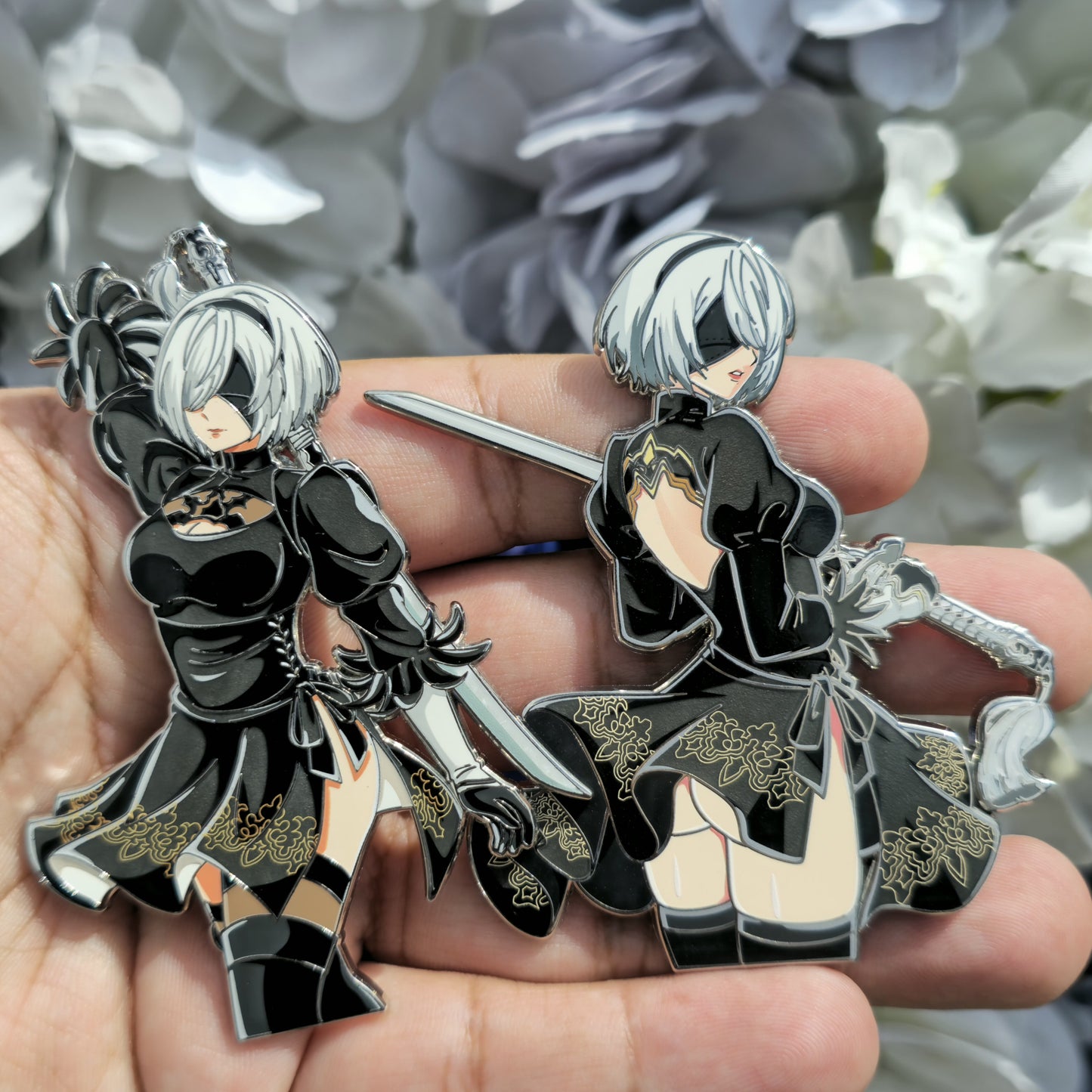In Hands: 2Butt & 2Front