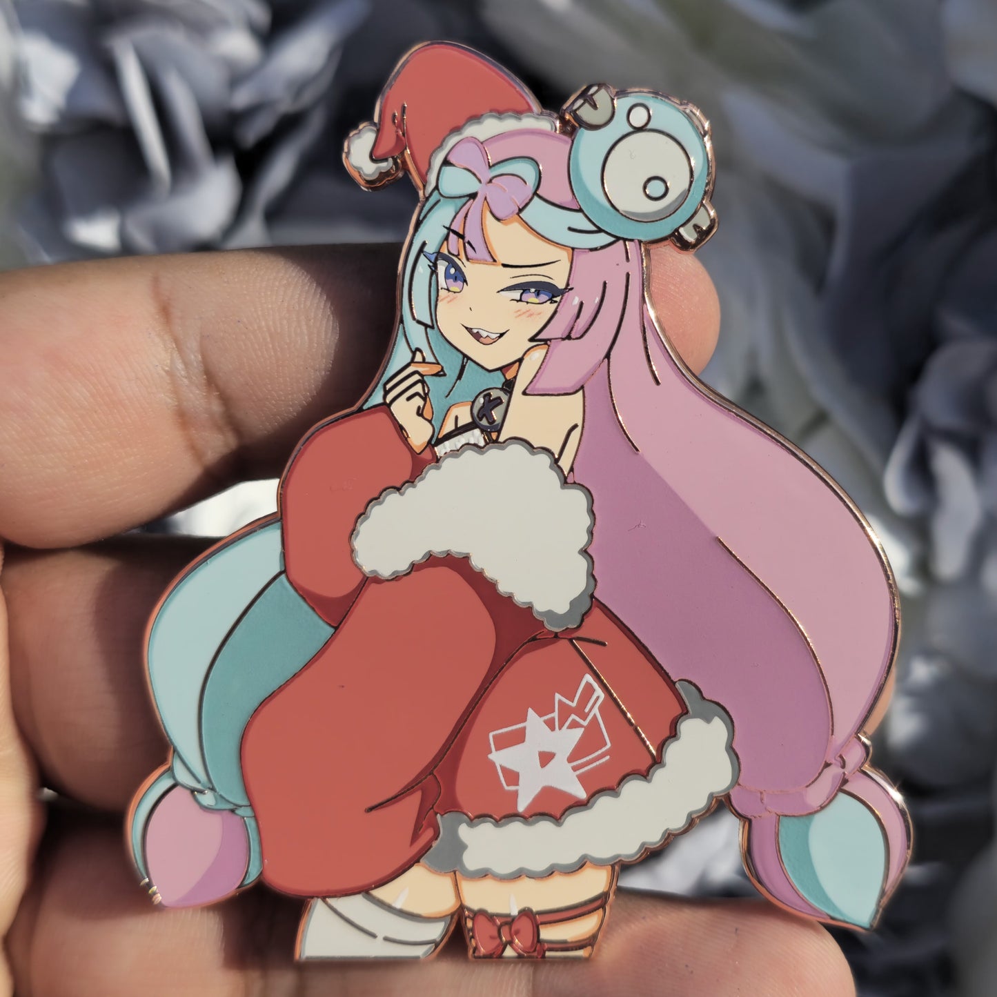 In Hands: Xmas Io No