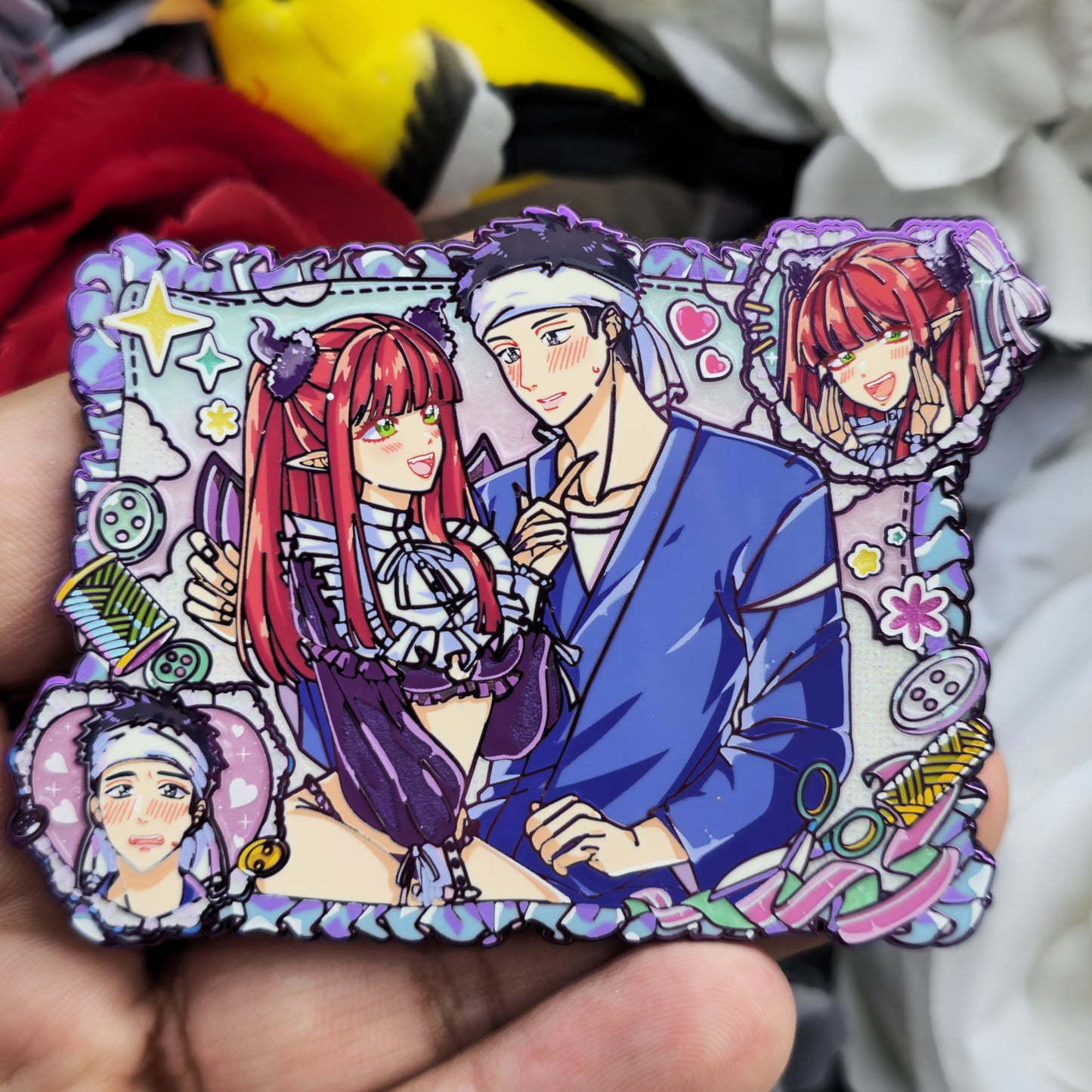 In Hands: Dress Up Frame