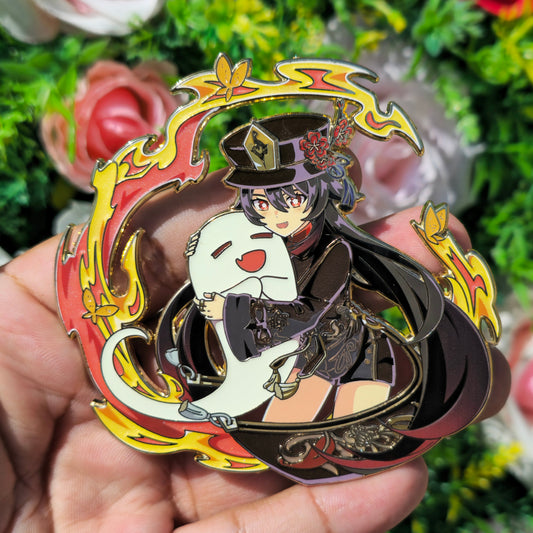 In hands: Hoo