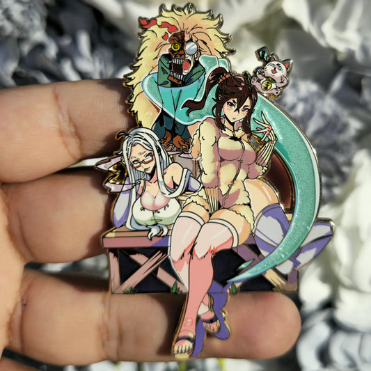 In hands: Trio Sitting