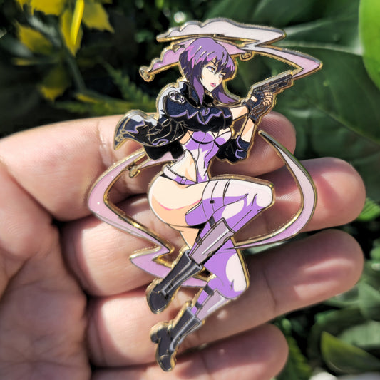 In hands: Major