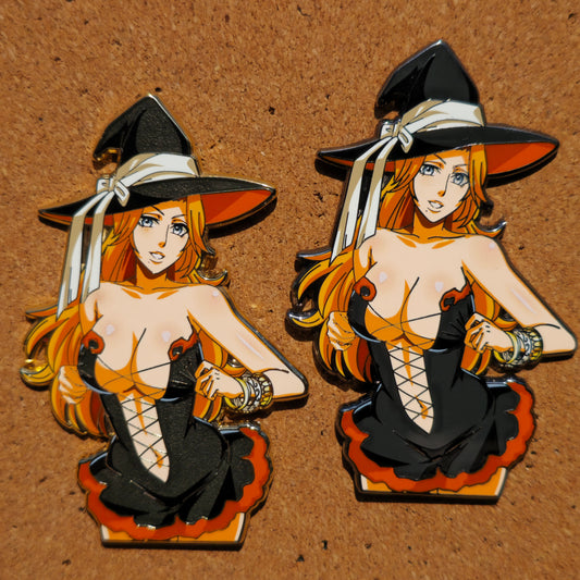 In hands witchgiku