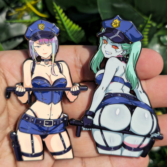 In hands: Cyber Popo