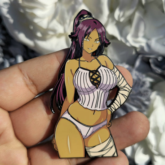 In hands yoru bandages