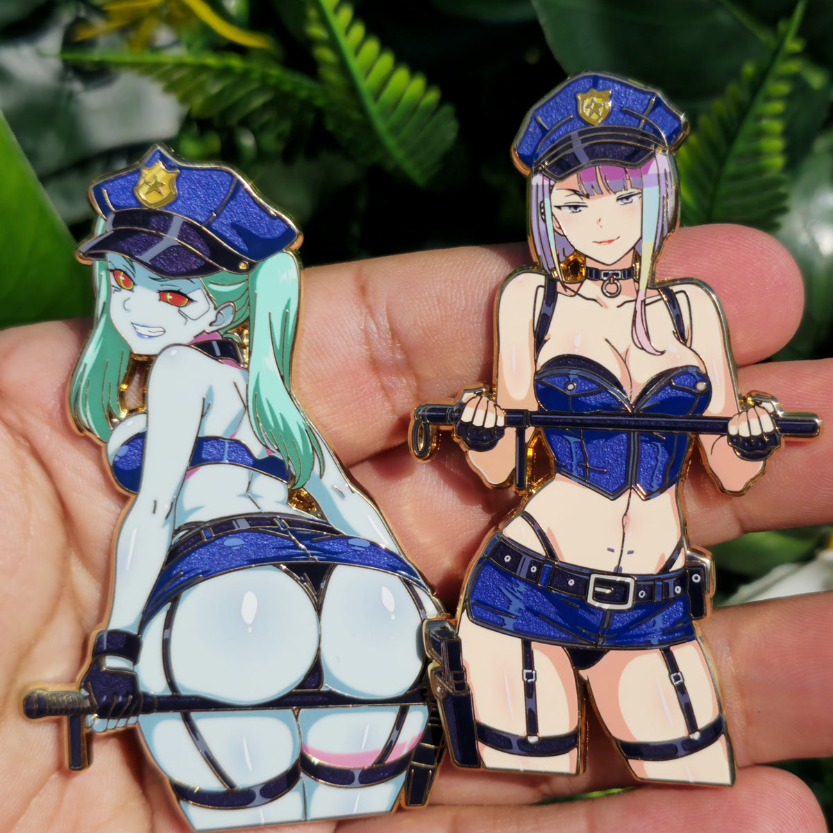 In hands: Cyber Popo