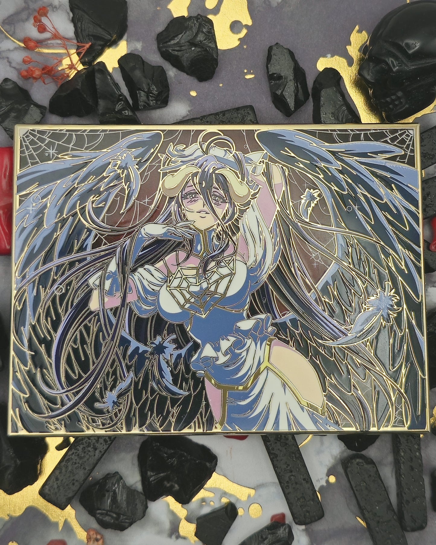 In Hands: Gloomy Bedo Panel