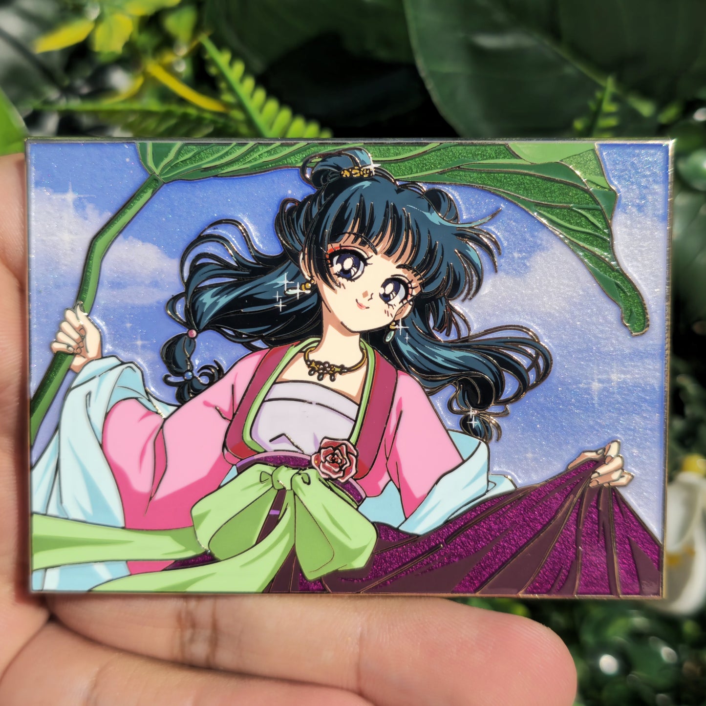 In hands: Mao Panel 90s style