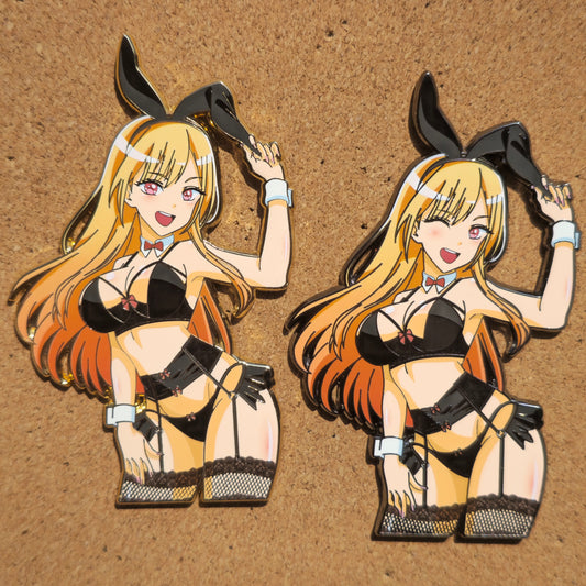 IN HANDS black suit bun mare